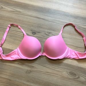 Victoria’s Secret 32B push up Bra